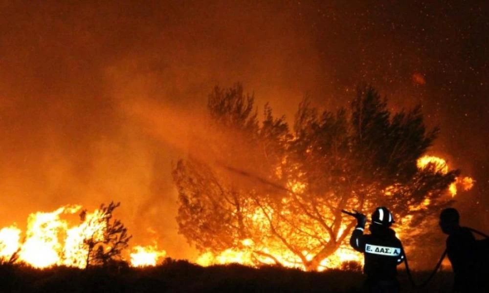 Φωτιά τώρα σε χωματερή στον δήμο Φυλής - Μήνυμα από το 112 (upd)